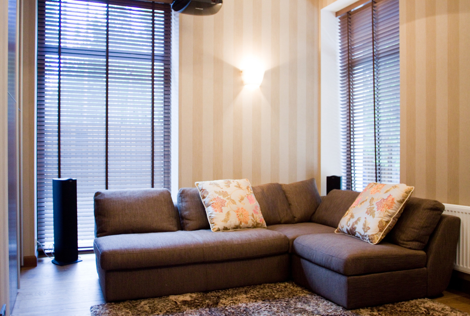 дом в пос.Западная Лица