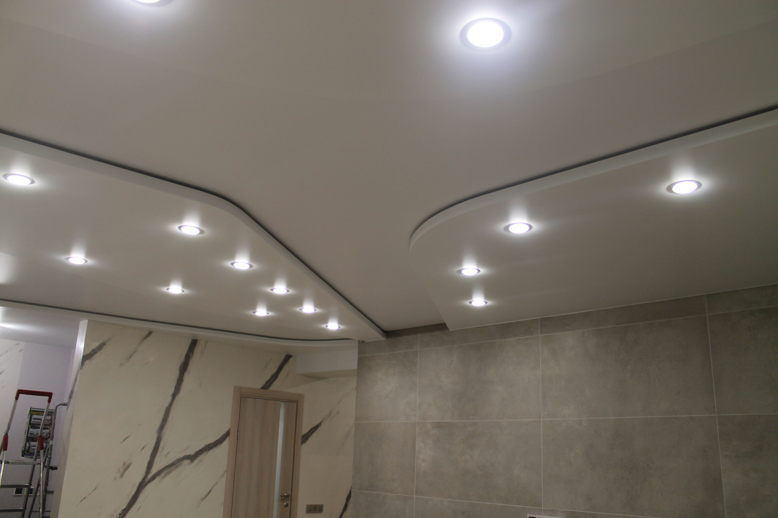 Обложка проекта: Многоуровневые потолки