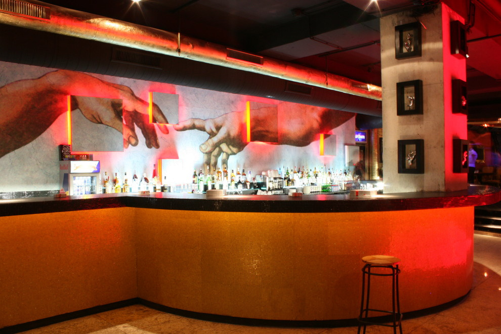 ночной клуб ЖАРА