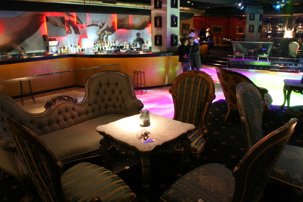 ночной клуб ЖАРА