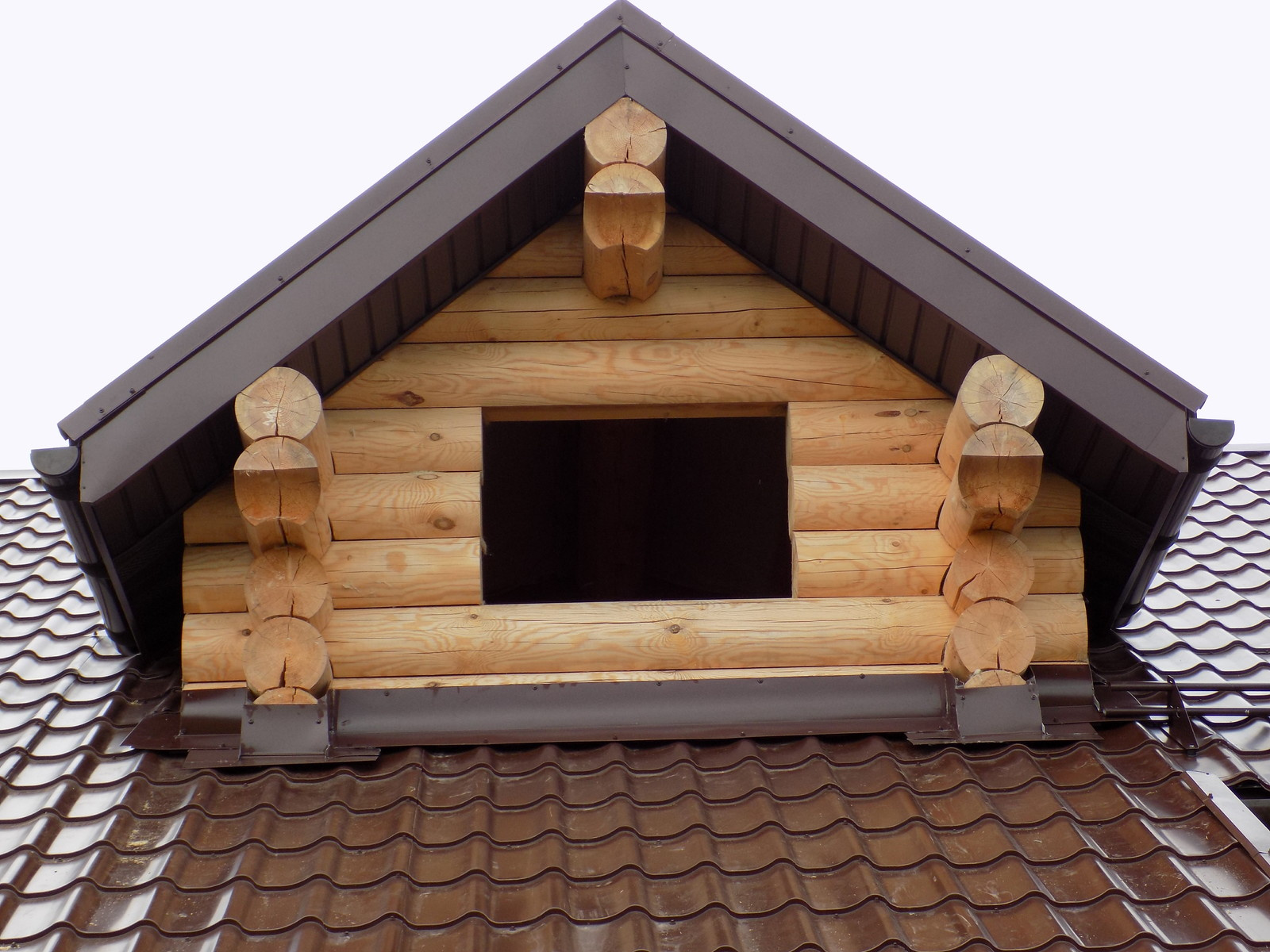 Монтаж металлочерепицы на готовую стропильную систему