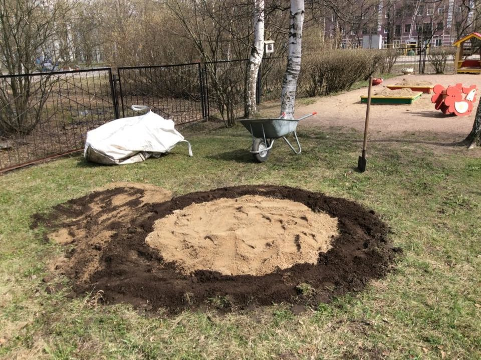 Плетеная беседка в детском саду.