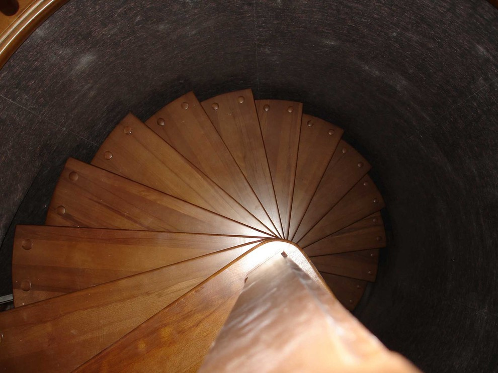 Лестницы и двери