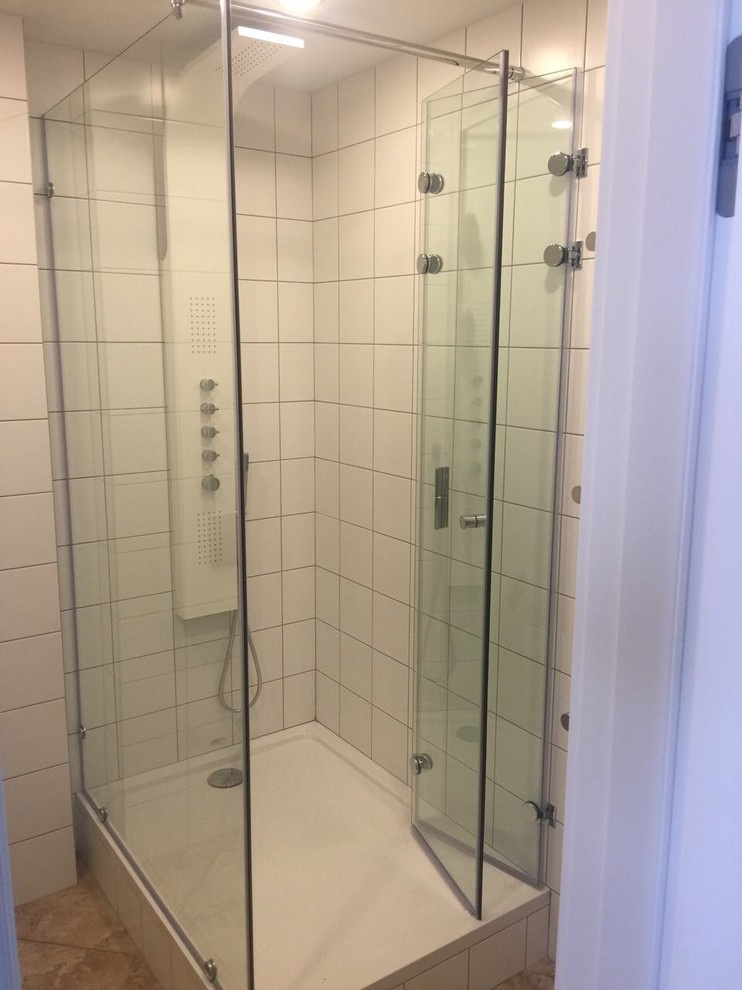 Обложка проекта: Душевая дверь "гармошка"