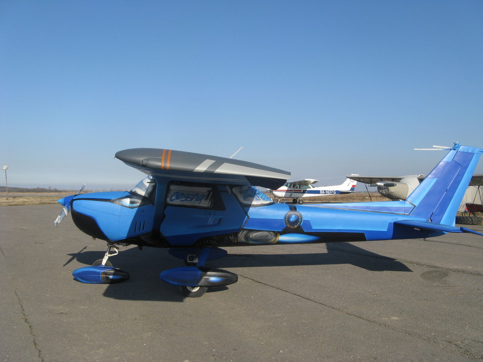 Роспись частного самолёта Cessna