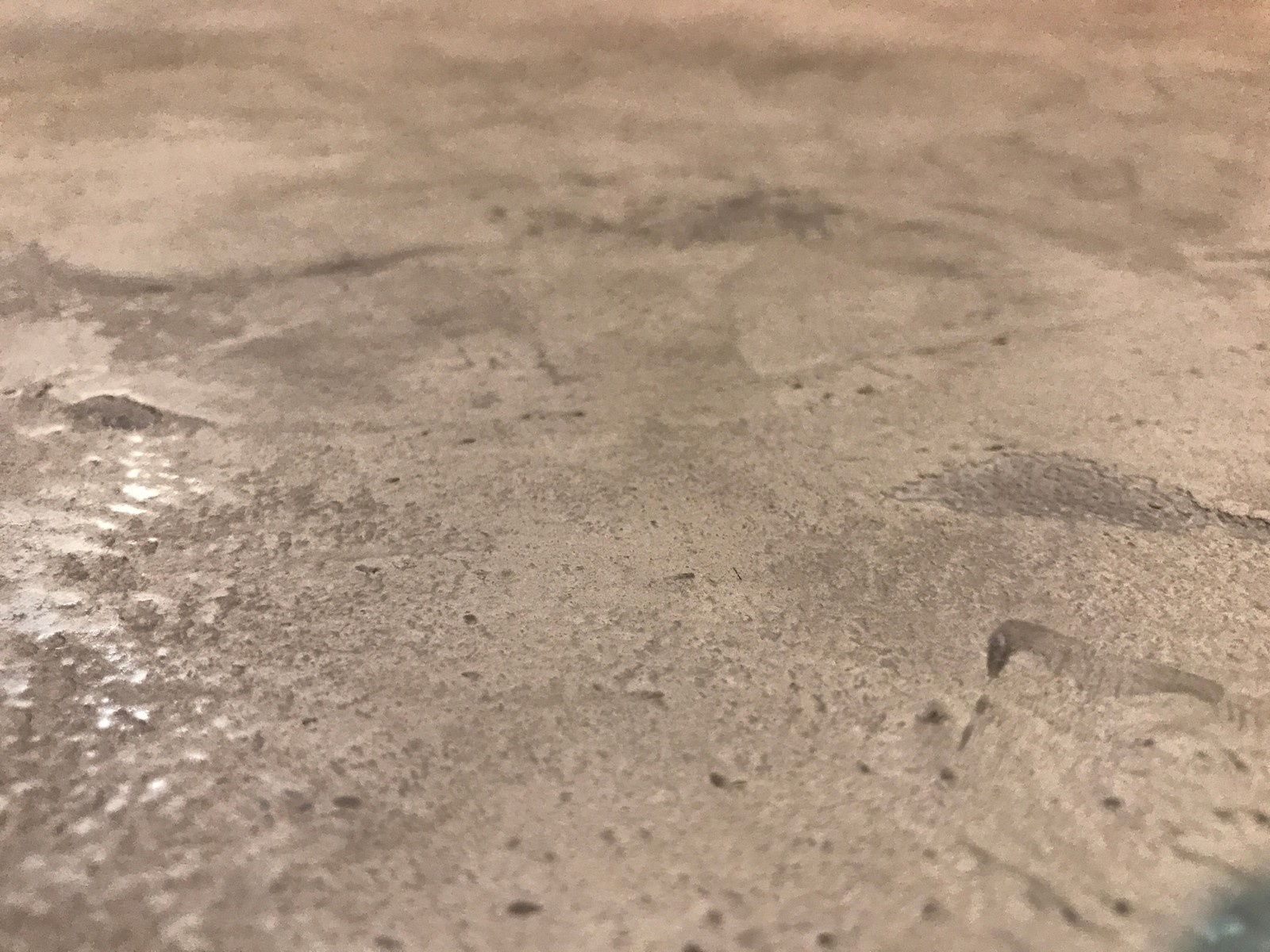 Опираясь на бетон/Drawing on concrete