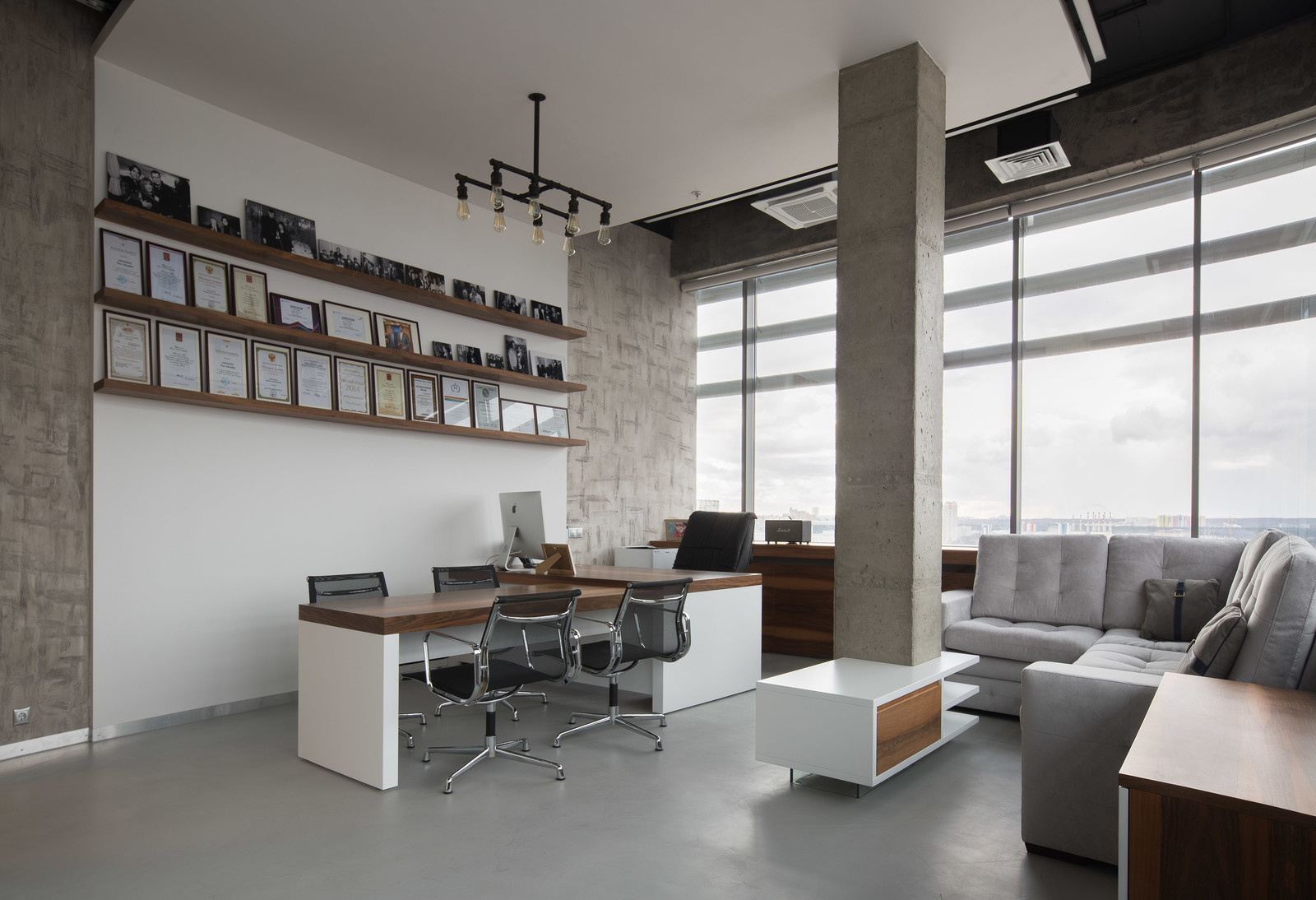 Интерьер для радиостанции