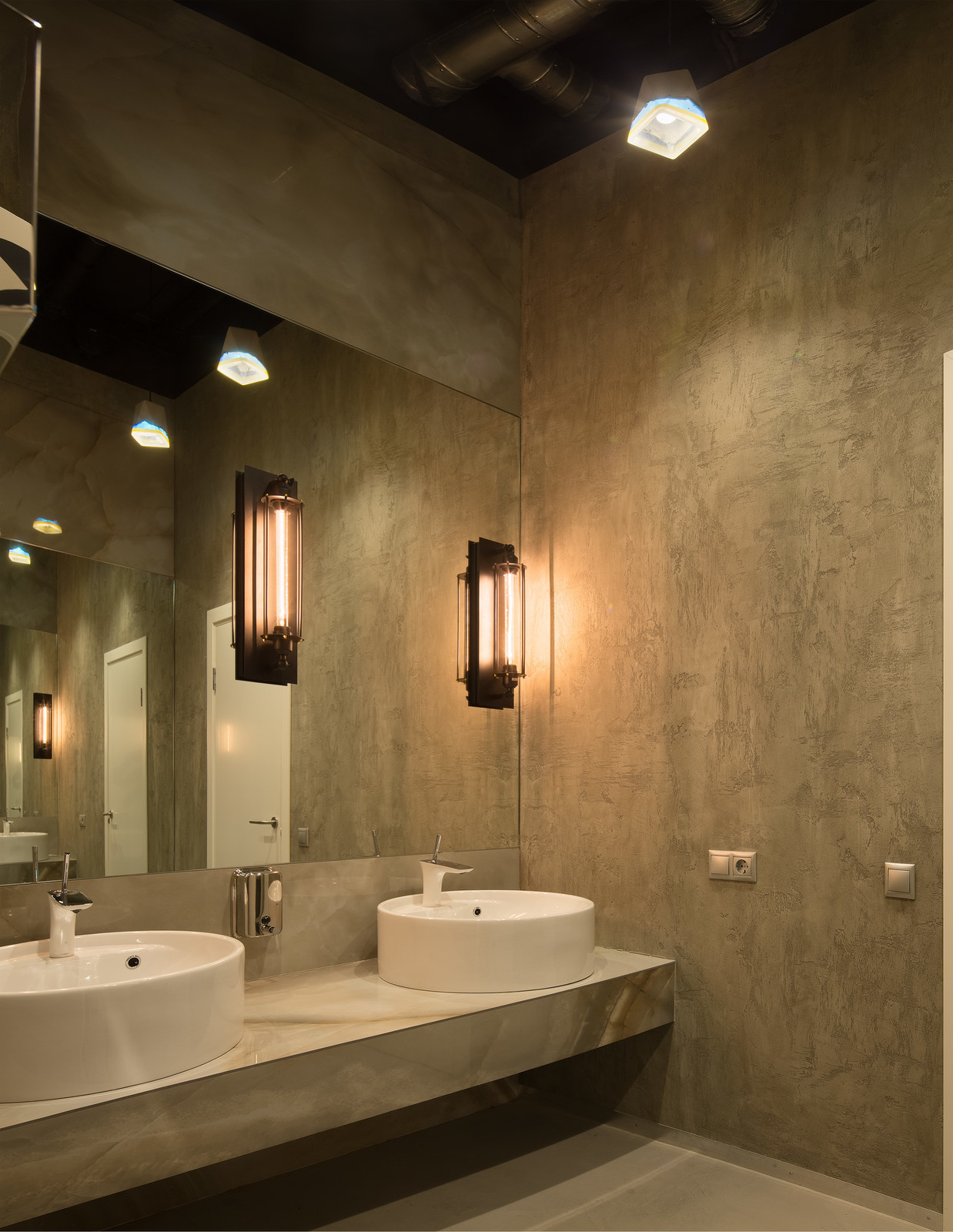 Интерьер для радиостанции