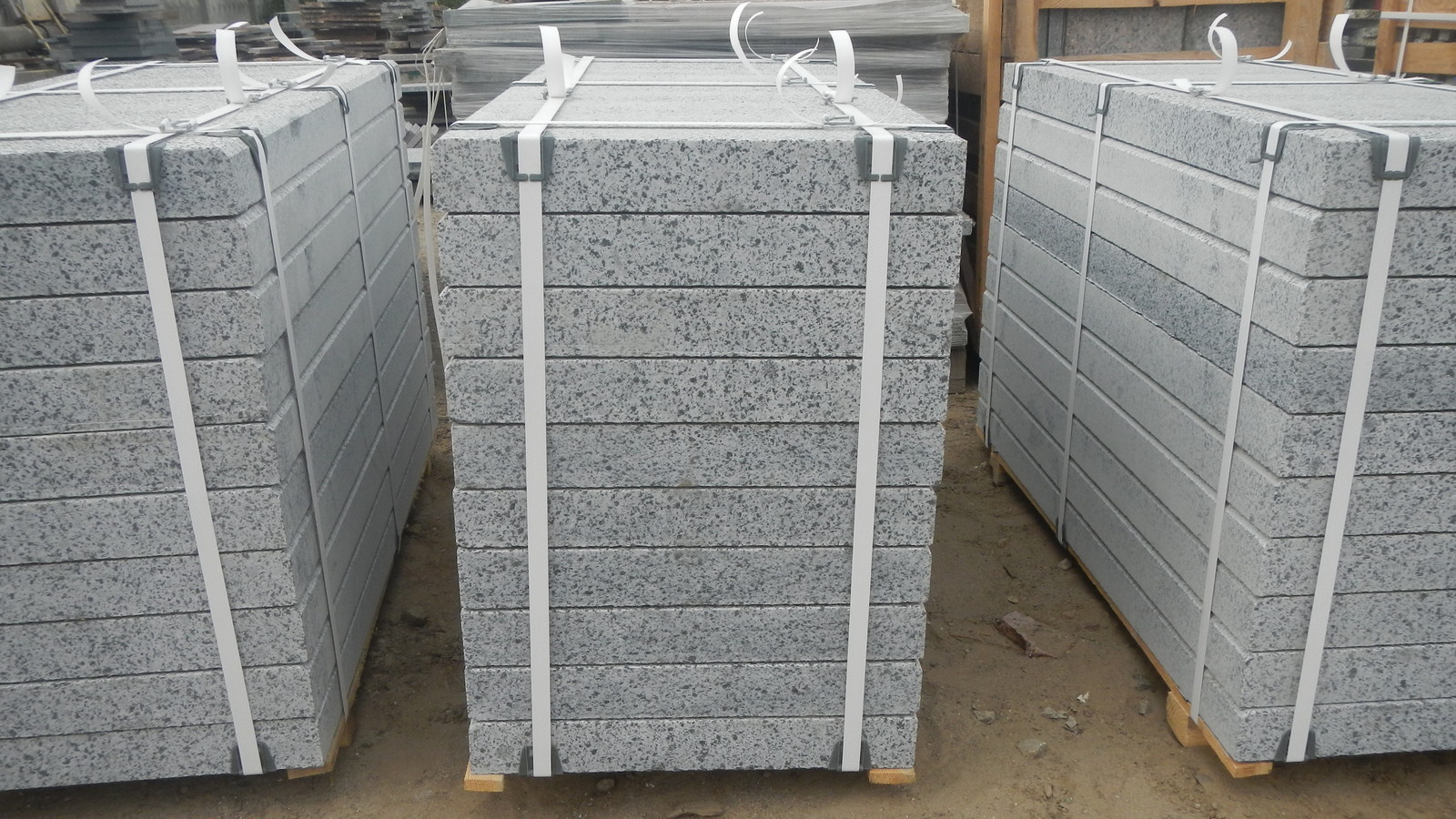 Изделия из гранита