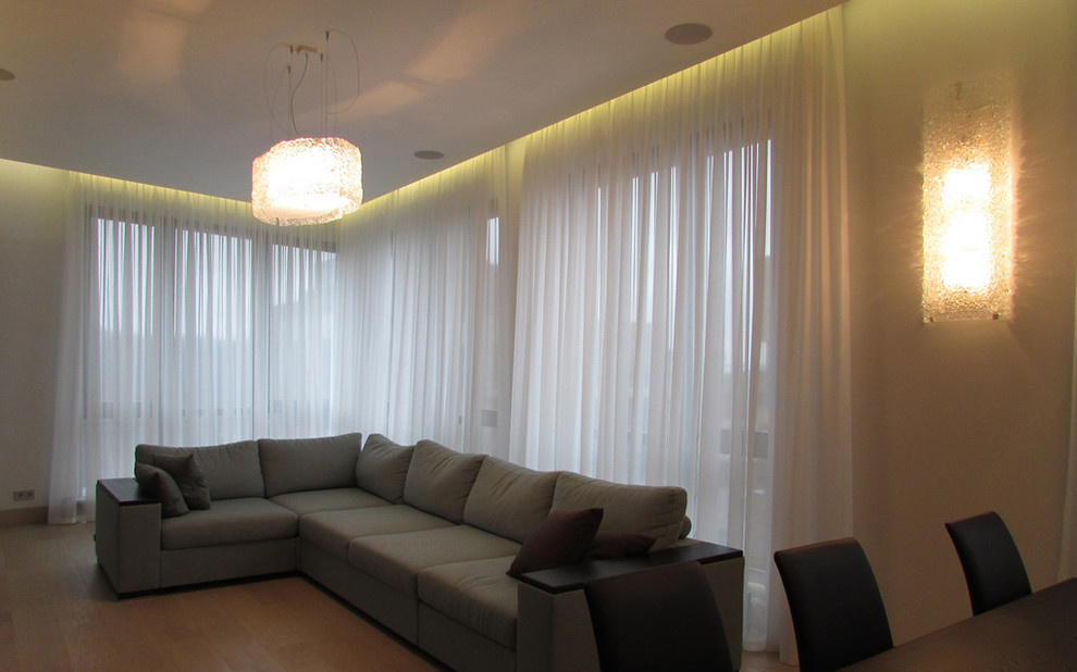 Домашний кинотеатр в гостиной. Denon, B&W, Sony