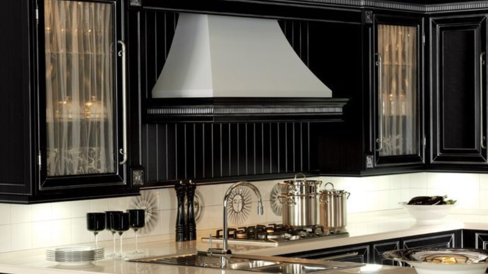 Обложка проекта: Элитная кухня «Британика черная»