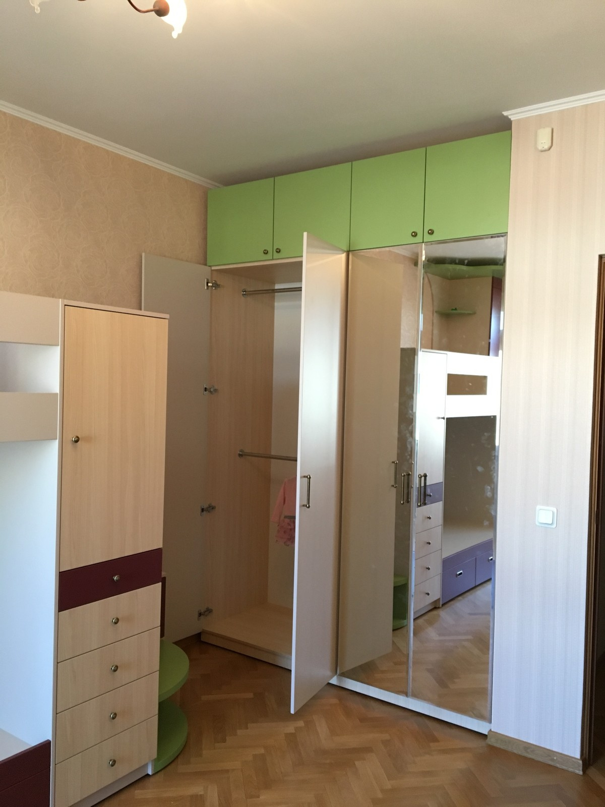 Домик на дереве.