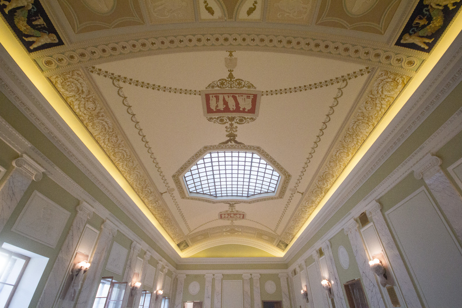 Реставрация. Художественная роспись РТПБ / Bank building interiors