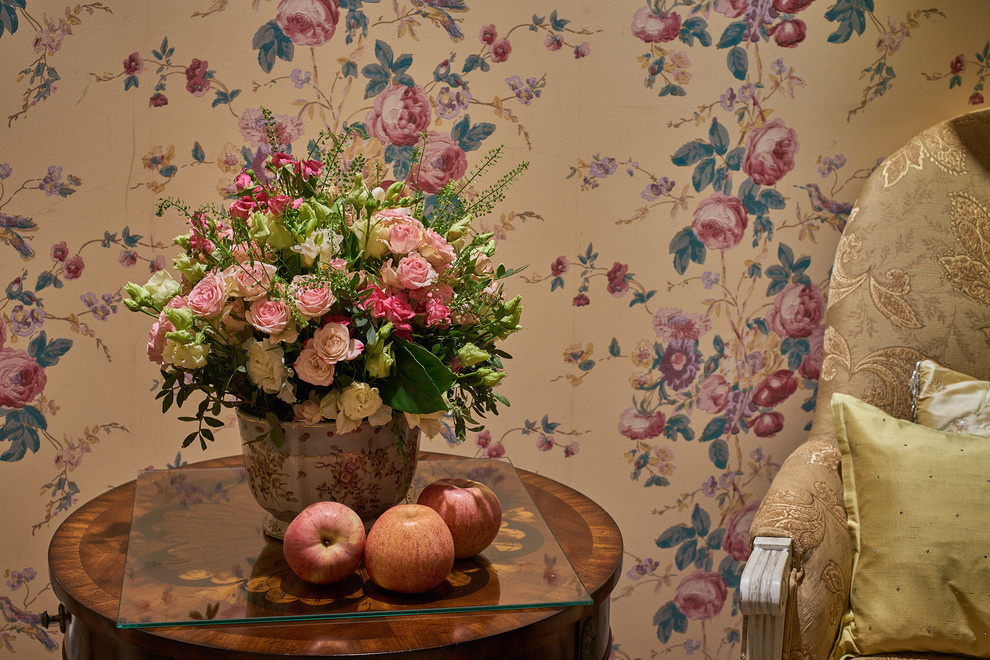 Оформление салона "Английские интерьеры"