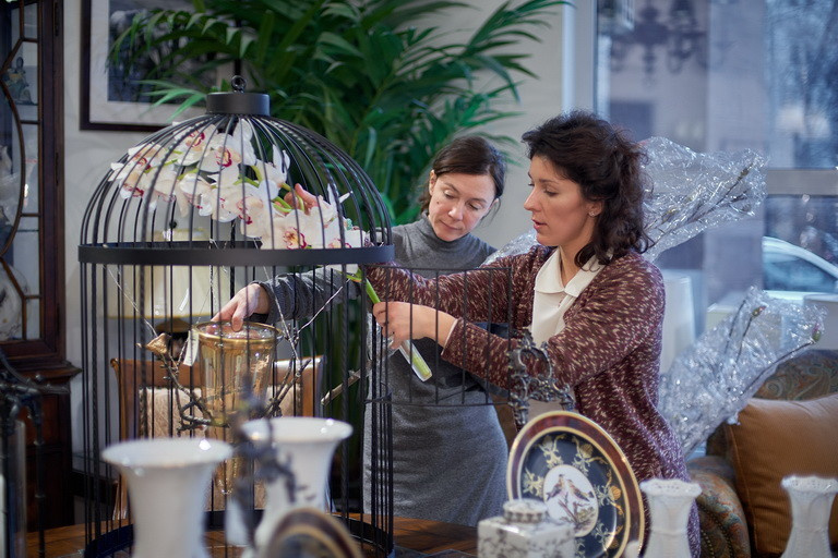 Оформление салона "Английские интерьеры"