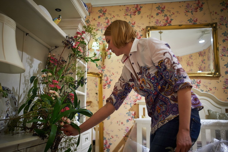 Оформление салона "Английские интерьеры"