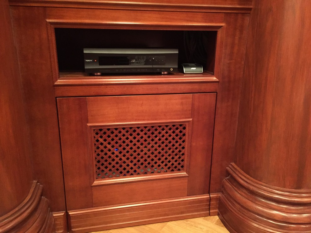 Обложка проекта: Домашний Кинозал на Адмиралтейской