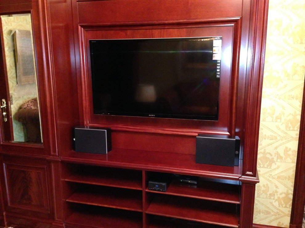 Телевидение и кино в квартире на Адмиралтейской