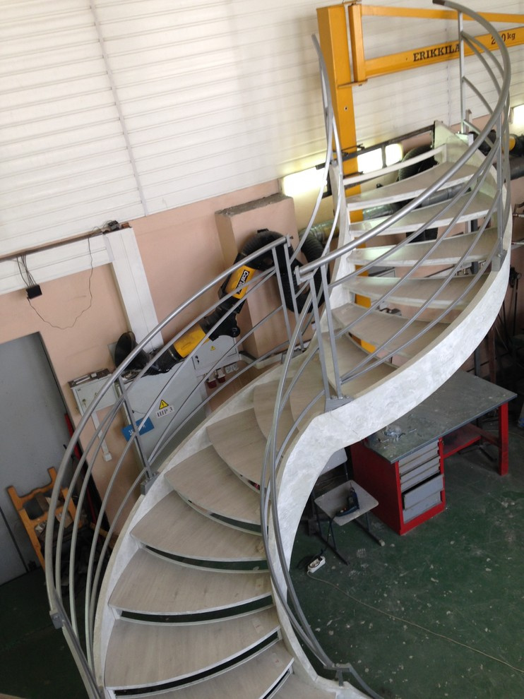 Лестницы на продажу