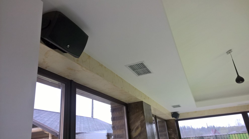 Кинотеатр в бассейне