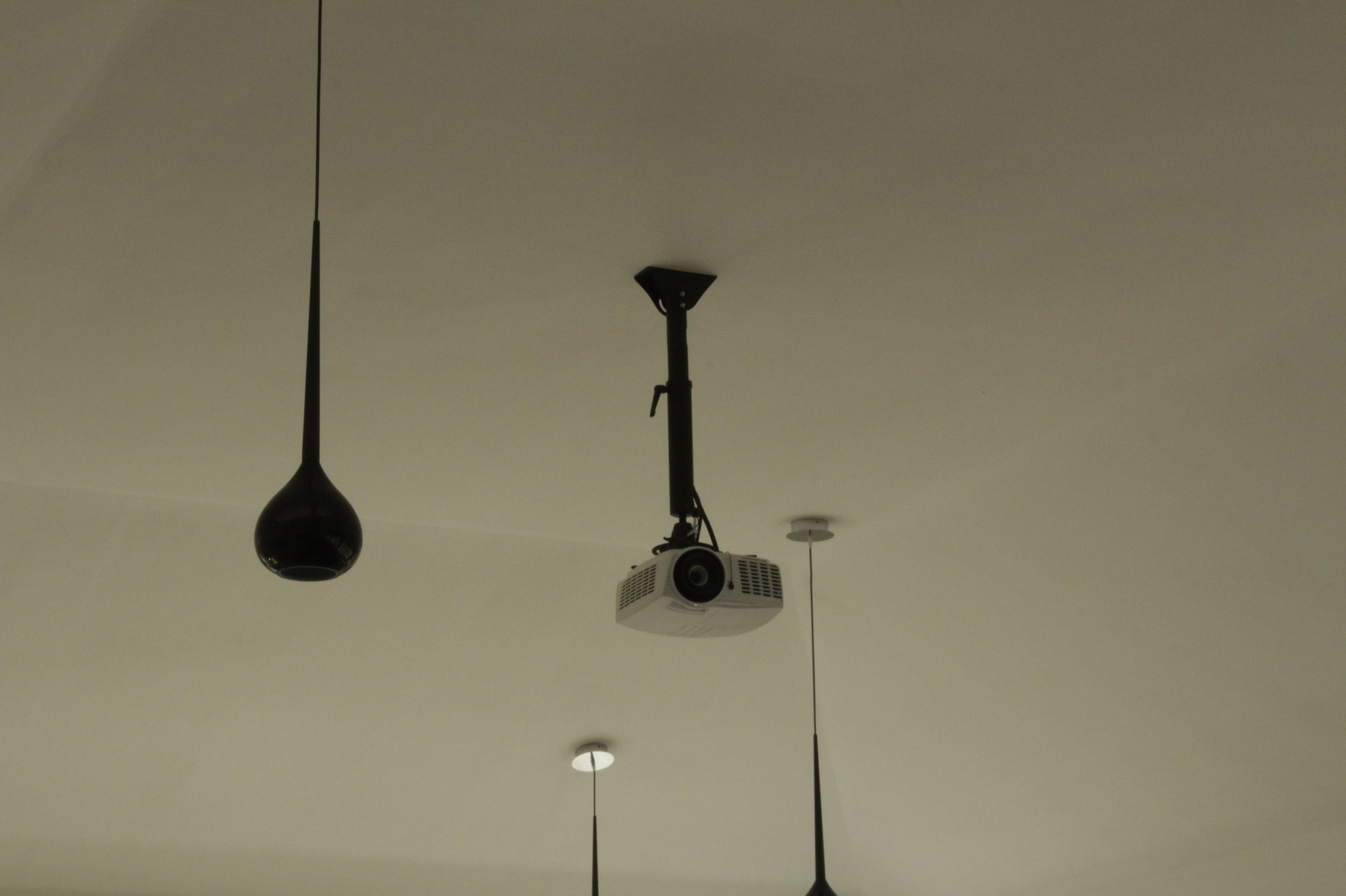 Кинотеатр в бассейне