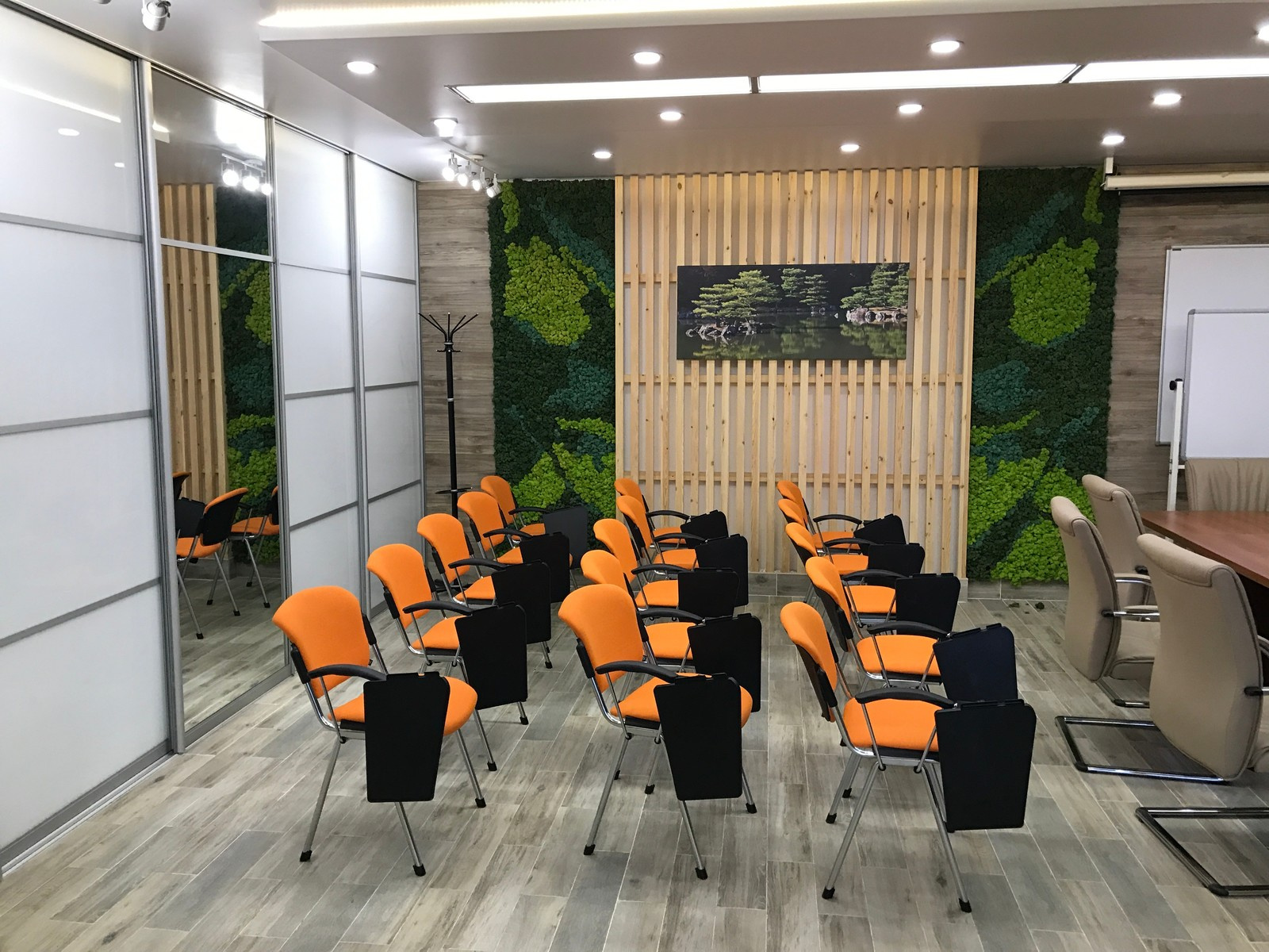 Реализация нашего проекта по конференц-залу