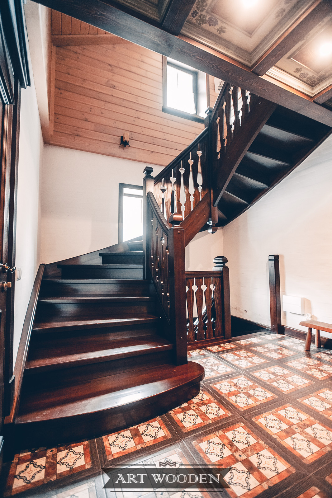 Холл в загородном доме