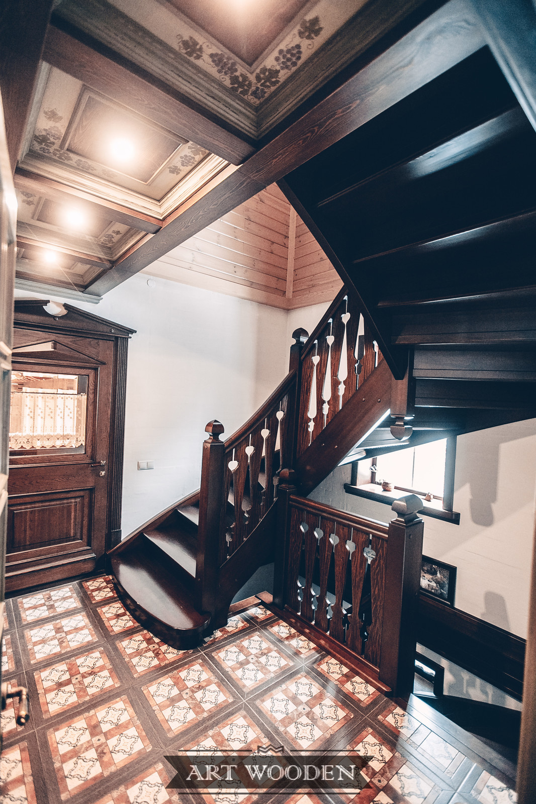 Холл в загородном доме