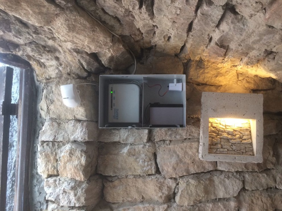 Обложка проекта: Видеонаблюдение загородного дома