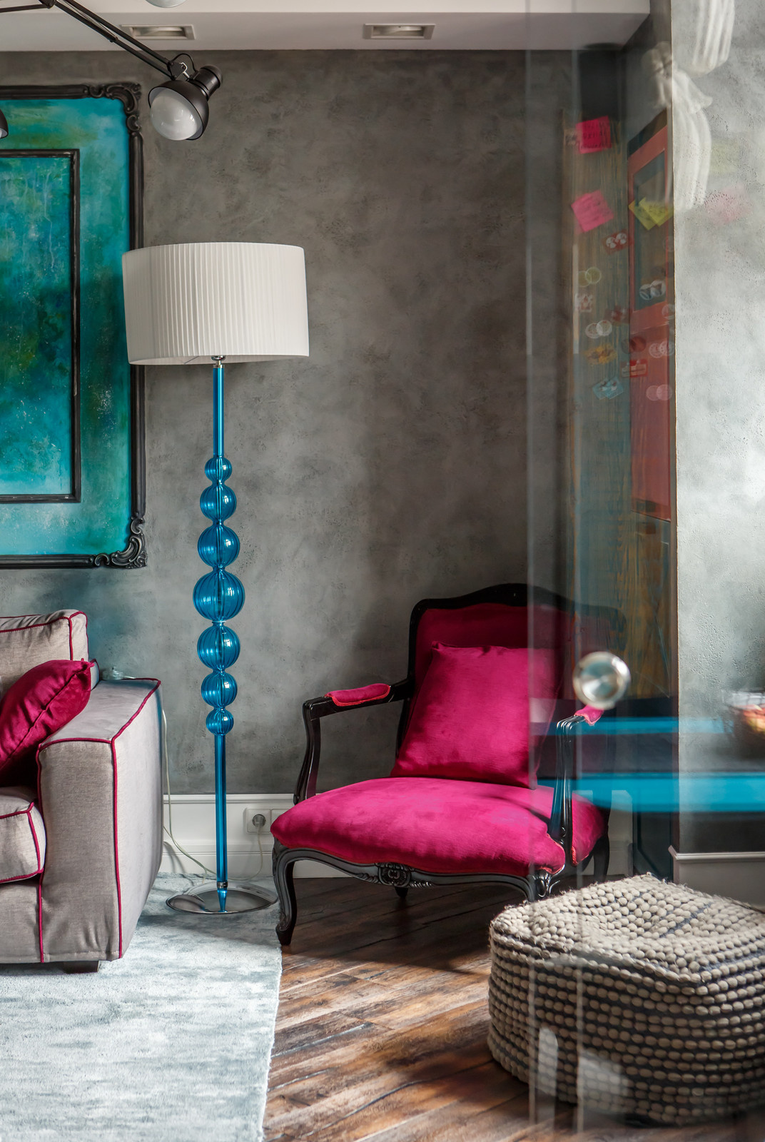 В гостях: Черная квартира с видом на Триумфальную арку