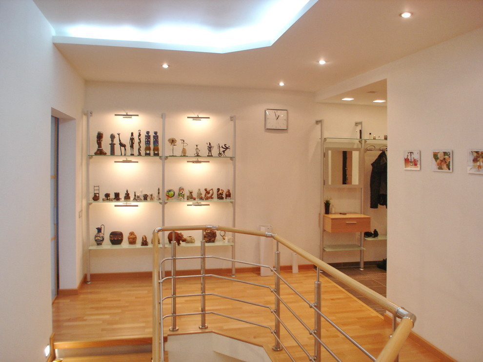 Три плюс один