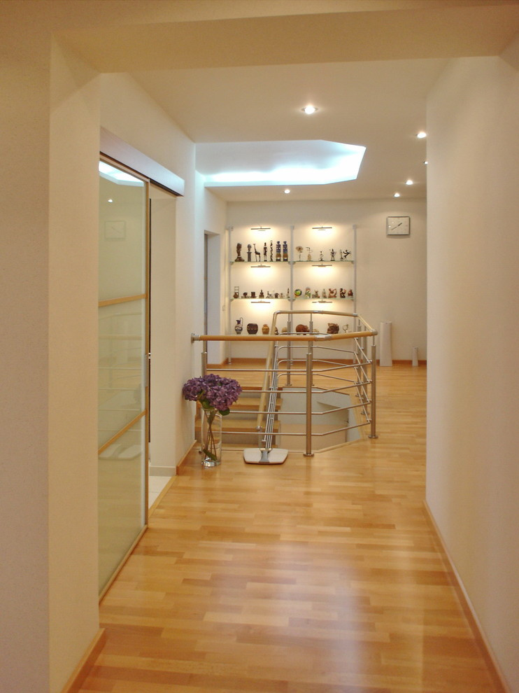 Три плюс один