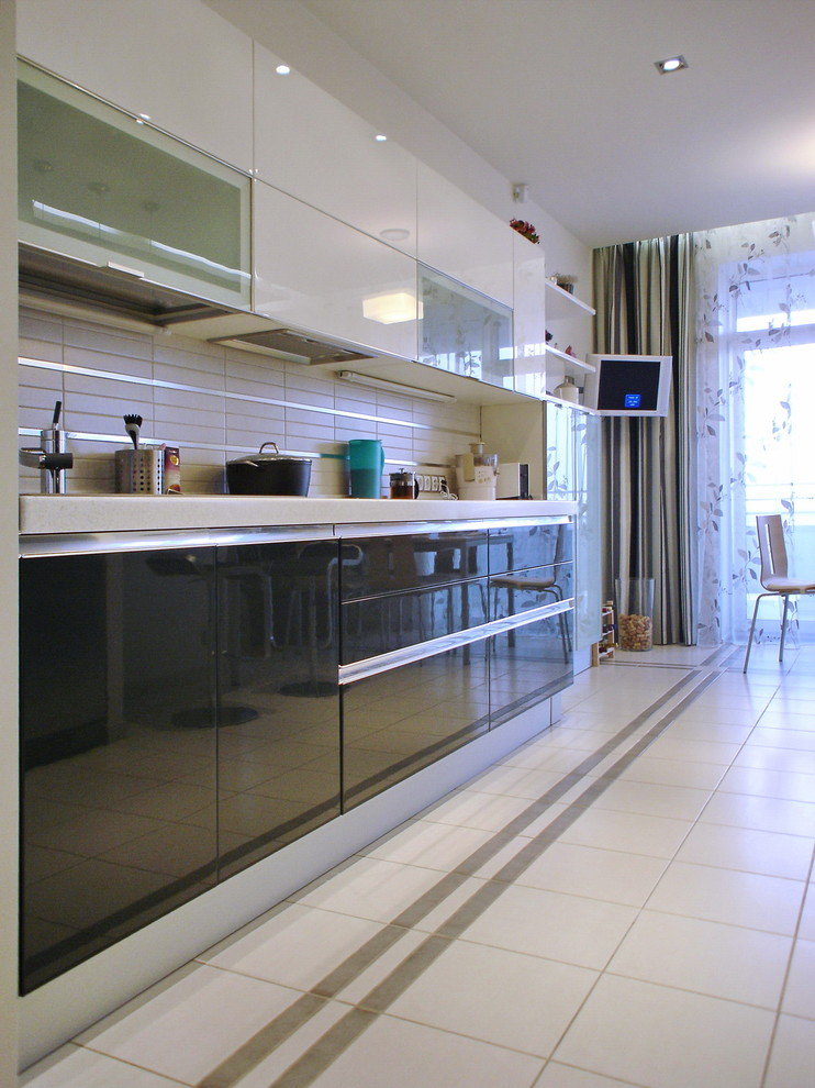 Три плюс один