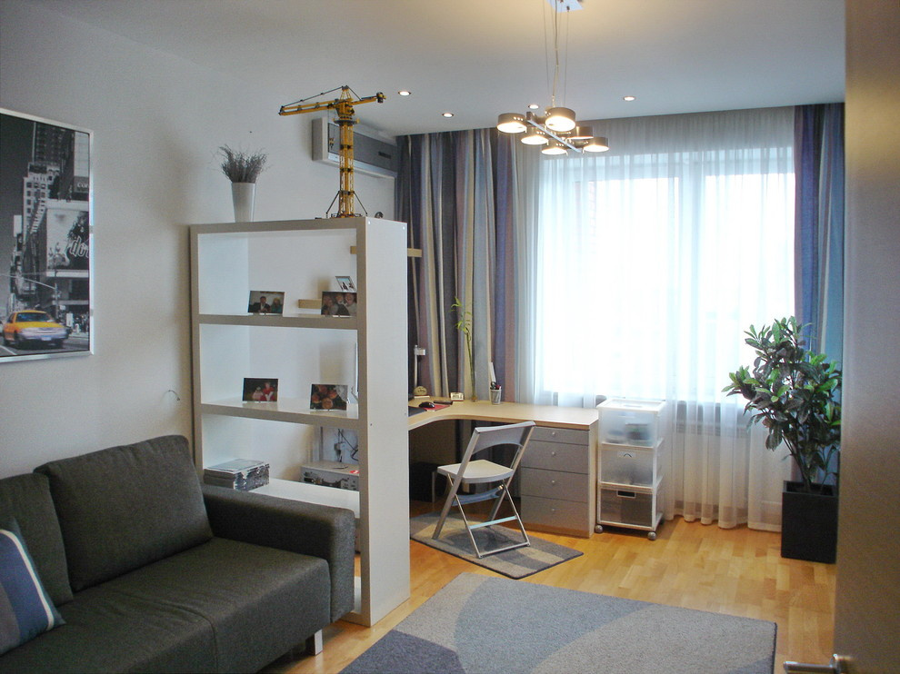 Три плюс один