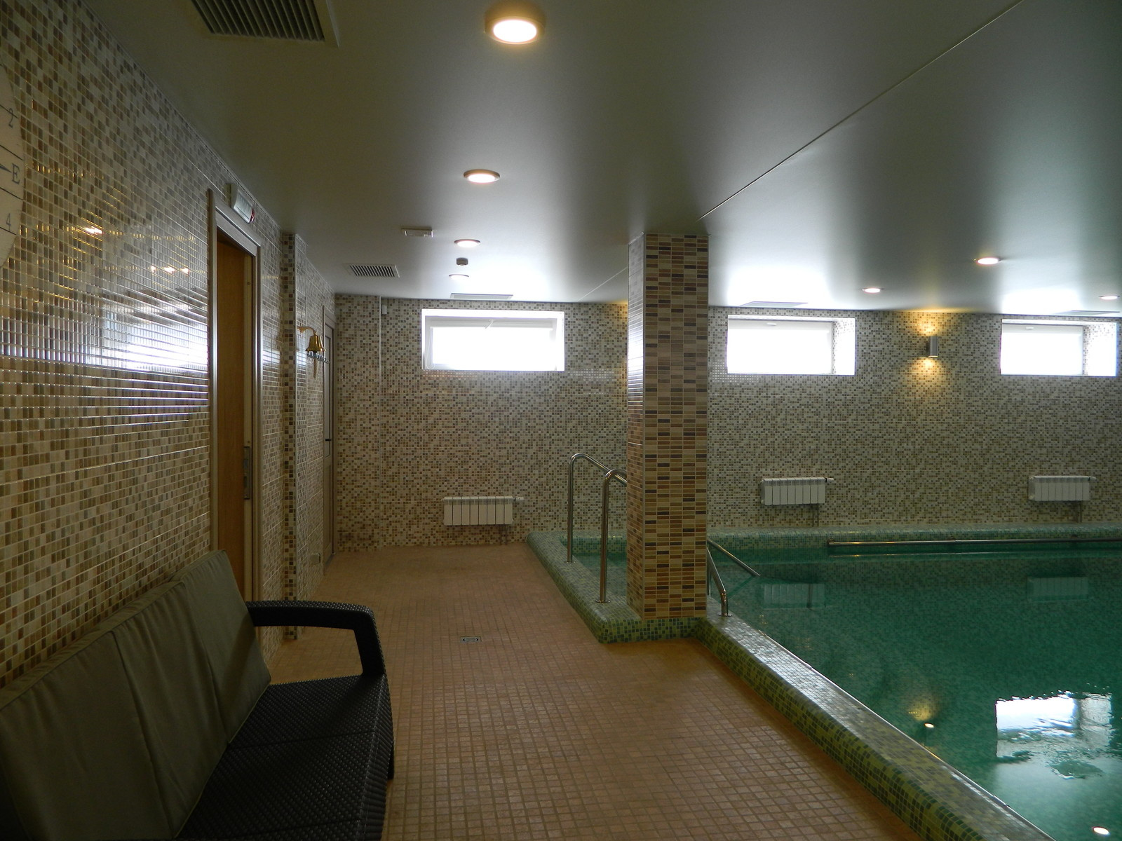 Частный бассейн