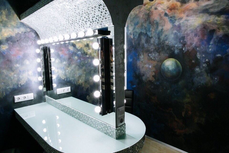 Обложка проекта: Столик в гримерке "Space" в пространстве для творчества МАНУФАКТУРА