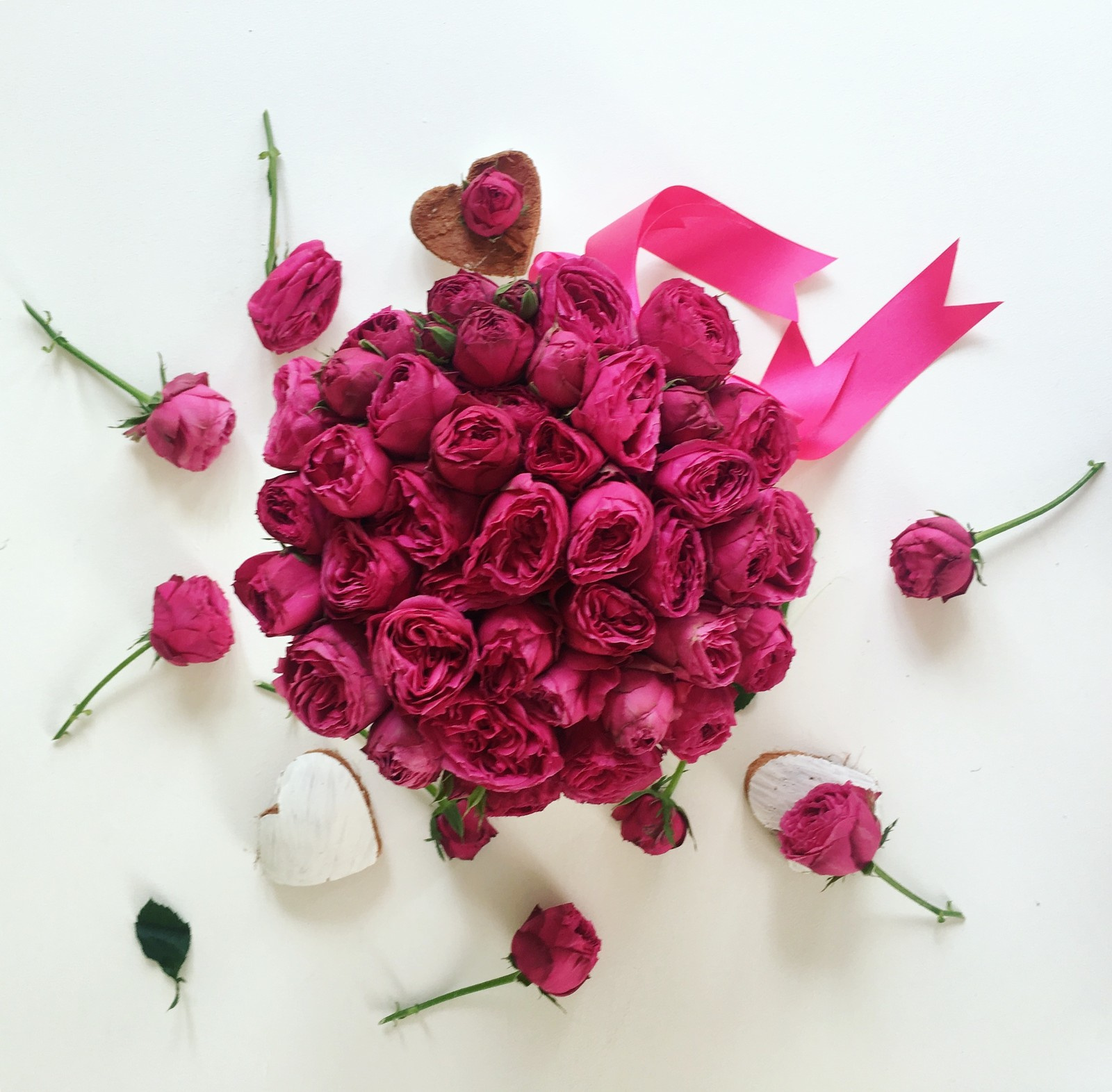 Обложка проекта: Нежные розы в шляпных коробках