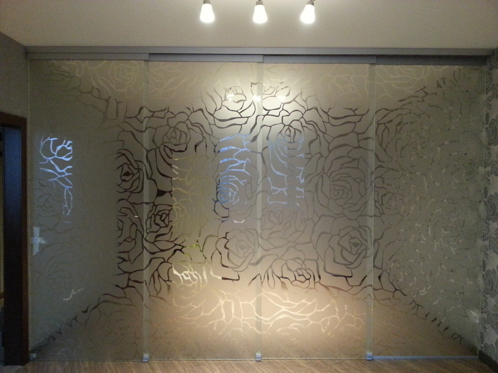 Телескопическая перегородка с рисунком GM Австрия