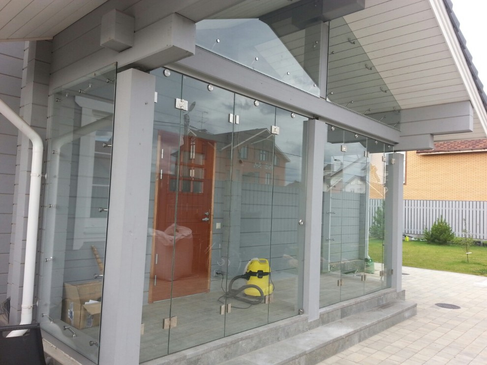 Остекление безрамное (террасы , беседки ,бассейны)