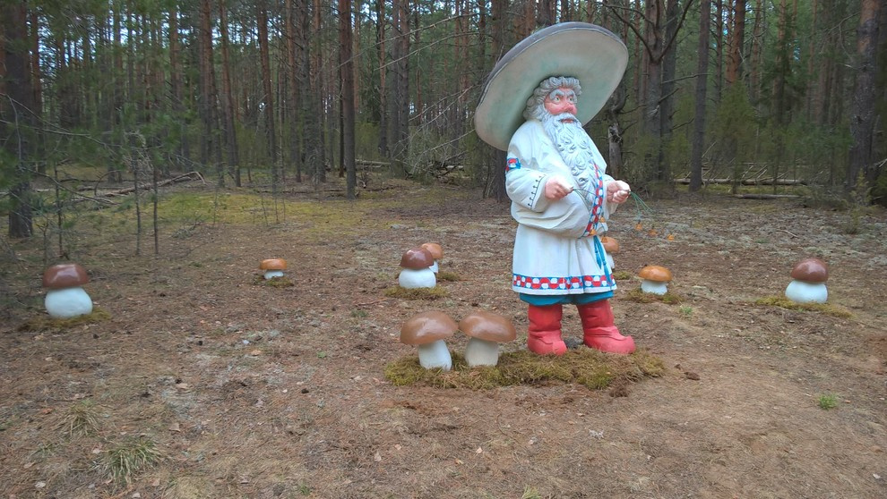 Скульптура из дерева