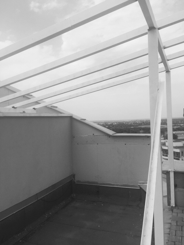 Оформление крыши. Пентхаус 17-этажного дома с выходом на крышу.