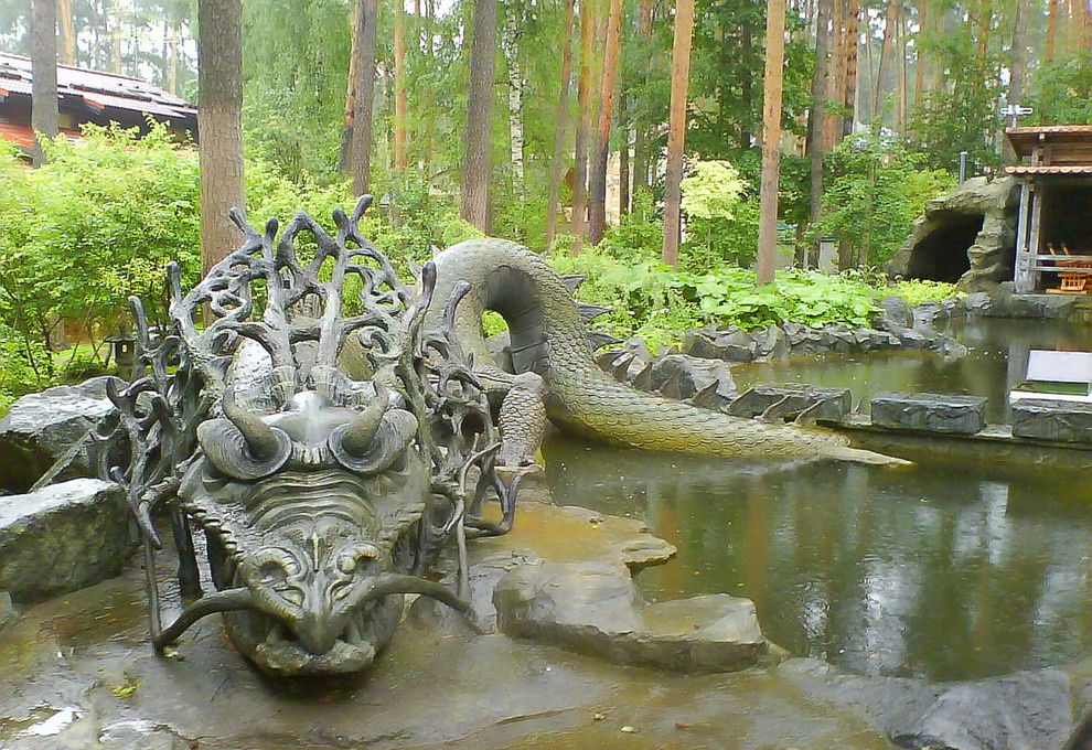 Дракон, частная территория