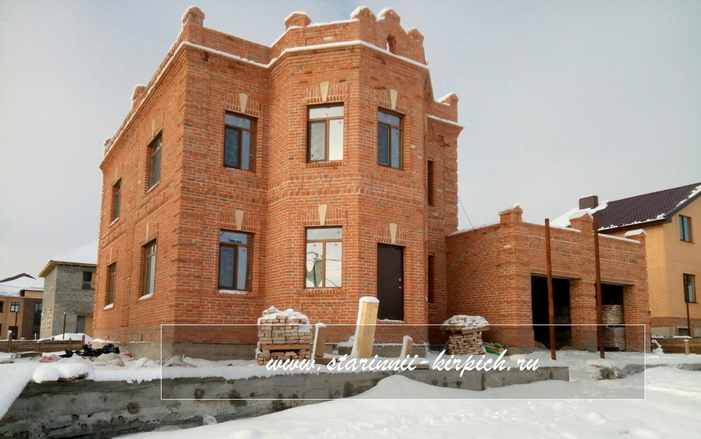 Кирпич и плитка под старину | Фасад дома Москва