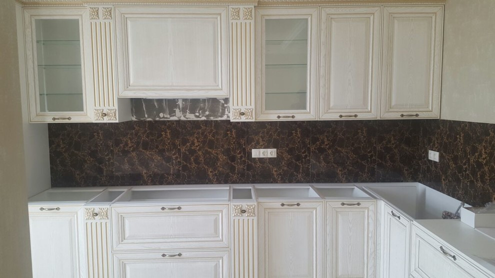 Обложка проекта: Кухня из массива