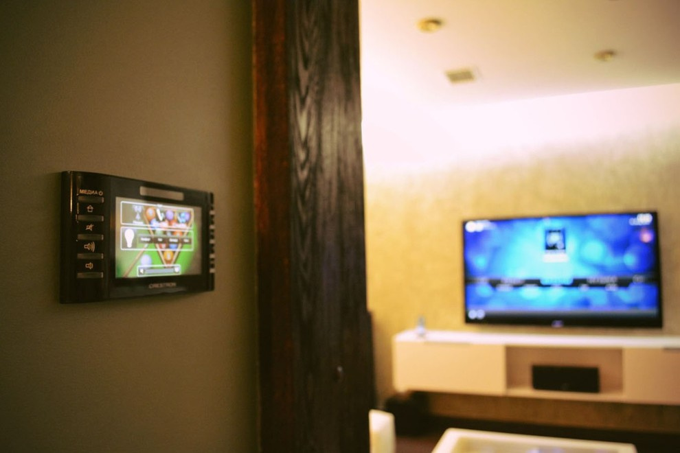 Трехэтажный коттедж в поселке Вырица