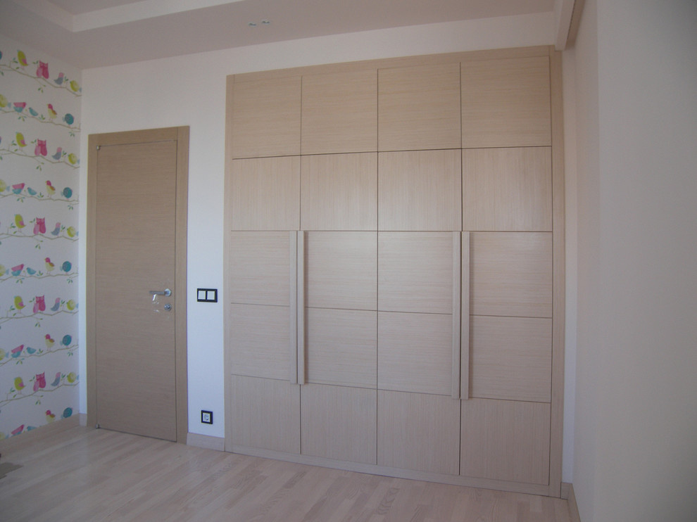 Шкаф в детской