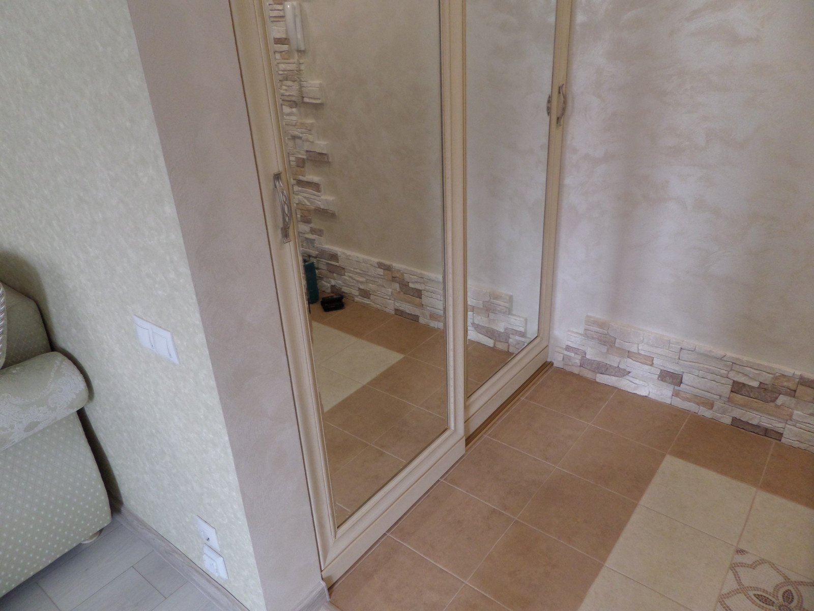 Изготовили мебель на заказ из дерева Ясень