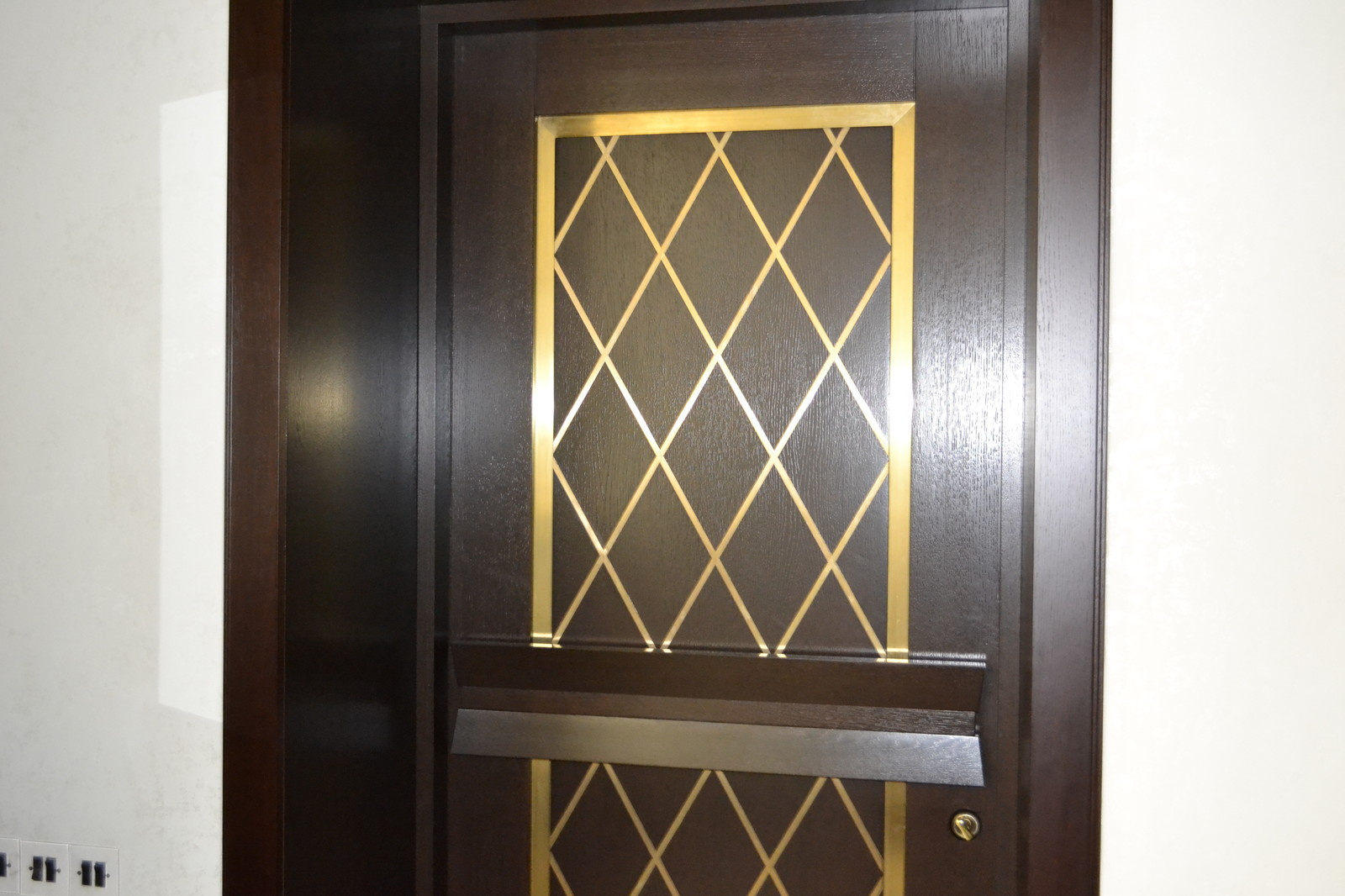 Мебель и предметы интерьера, выполненные по моим эскизам совместно с фабриками