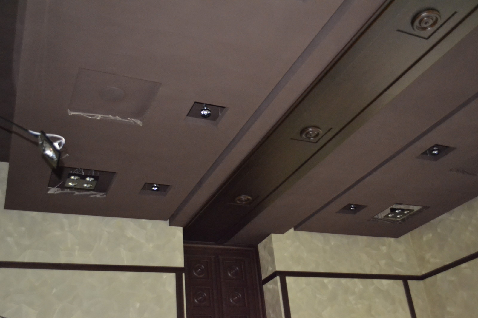 Мебель и предметы интерьера, выполненные по моим эскизам совместно с фабриками