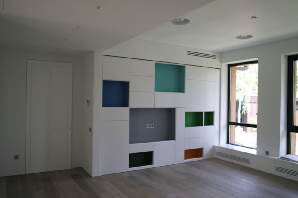 Мебель и предметы интерьера, выполненные по моим эскизам совместно с фабриками